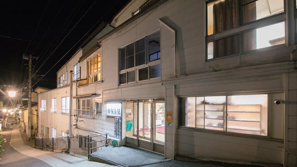 草津温泉　飯島館の外観（楽天トラベル提供）