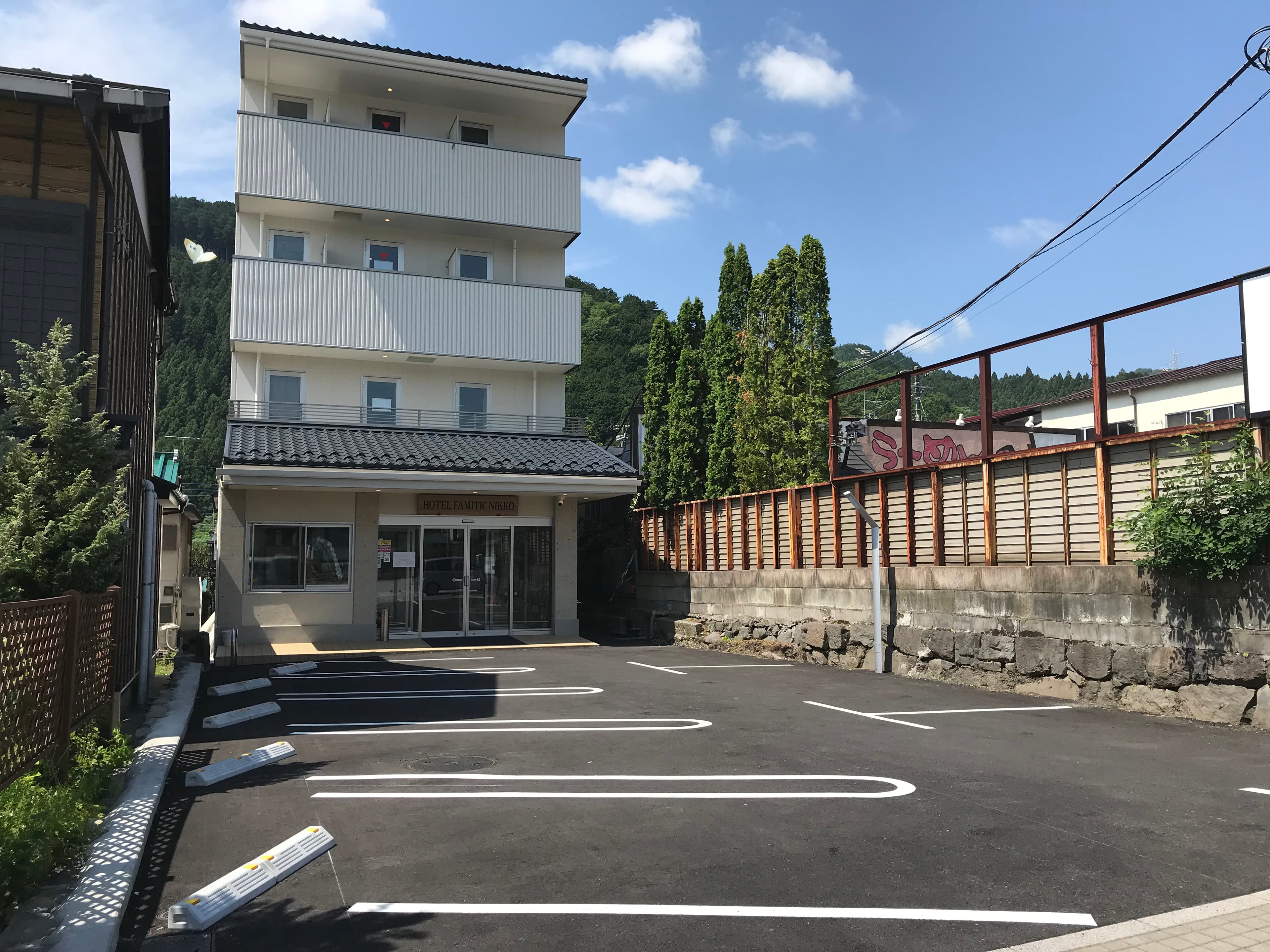 ホテルファミテック日光駅前の外観（楽天トラベル提供）