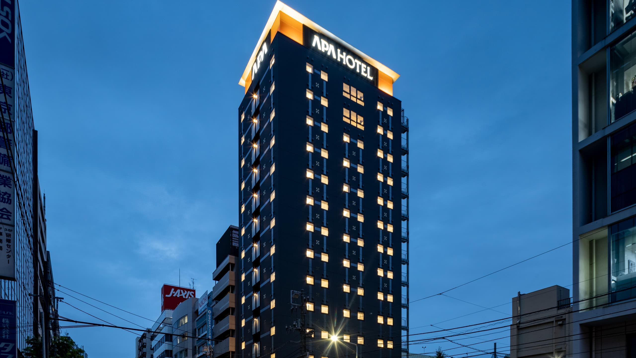 アパホテル〈浅草 新御徒町駅前〉の外観(楽天トラベル提供)
